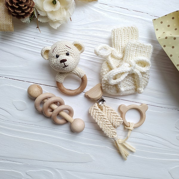 Pregnancy announcement grandparents, Baby announcement gift box, Bear Baby rattle toy and hand knit booties set, Pregnancy reveal box