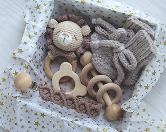 Lion baby boy toy gift box, Newborn gift set personalized, Beige baby booties, Wooden baby rattle, Toddler boy toy gift, Baby announcement