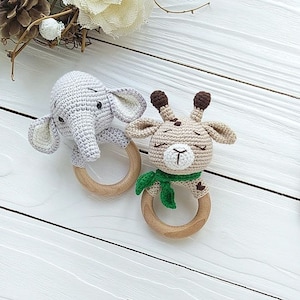 Elephant giraffe panda lion baby rattle gift for baby shower Personalized Cotton crochet wooden baby rattle toy New baby gift Baby first toy