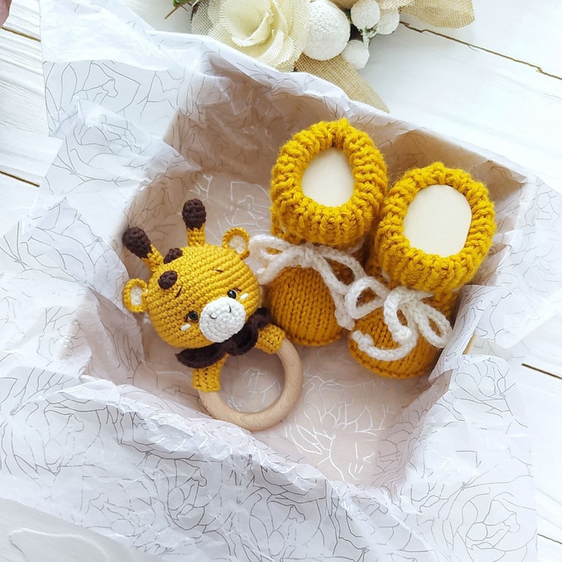 Giraffe Rattle Set Giraffe Baby Shower Gift Basket With Knitted Baby Rattle and Booties ...