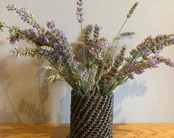 Bicycle Chain Vase, Metal Sculpture Pen Holder. Recycled metal art. Cycling gift