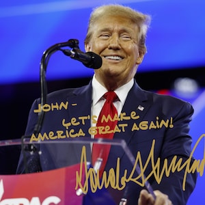 Personalized/Customized President Donald Trump Gold Autographed 8x10 Photo - FREE SHIPPING!