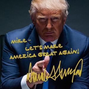 Personalized President Donald Trump Autographed 8x10 Photo - FREE SHIPPING!