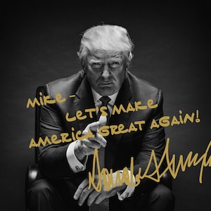 Personalized/Customized President Donald Trump Gold Autographed 8x10 Photo - FREE SHIPPING!