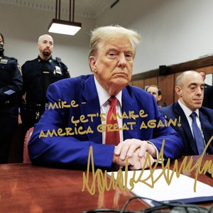 Personalized/Customized President Donald Trump Gold Autographed 8x10 Photo - FREE SHIPPING!