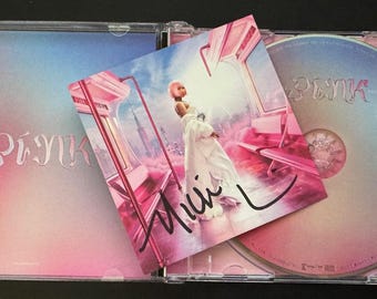 Nicki Minaj 直筆サイン入りアートカード Nicki Minaj Signed/autographed CD - Pink Friday 2 - Artcard - Etsy