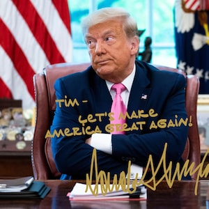 Personalized/Customized President Donald Trump Gold Autographed 8x10 Photo - FREE SHIPPING!