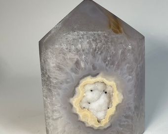 Agate, agate tower, agate point