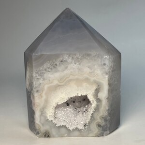 Agate, agate tower, agate point