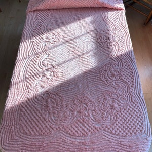 Vintage pink chenille bedspread, twin size, cottage, farmhouse, FLAWS
