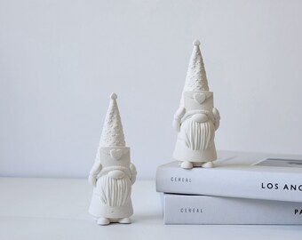 Cute Gnome Statue with Hearts-Lover Letter Valentine Gnome-Engagement Wedding Gnome Gift