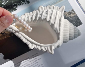 Concrete Conch Shell Tray-Cement Shell Trinket Tray-Beach Theme Sea Shell Bowl-White Shell Ring Dish-Jewelry Storage