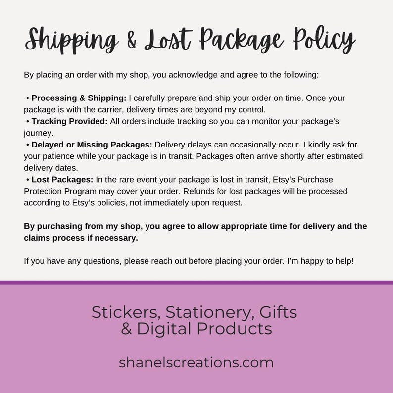 Puede incluir: Un gr&aacute;fico de texto rosa y blanco con el t&iacute;tulo "Shipping & Lost Package Policy". El texto describe las pol&iacute;ticas de env&iacute;o y paquetes perdidos de la tienda. El texto tambi&eacute;n incluye la direcci&oacute;n del sitio web de la tienda "shanelscreations.com".