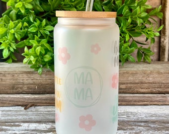 Retro Flower Mom Cup, Mom Hustle Tumbler, Mama Needs Coffee Glass Cup with Bamboo Lid and Straw, Funny Mother’s Day Gift, Blessed Mama