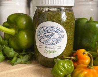 Fresh Authentic  All Natural Sofrito 16oz  Add amazing flavors to all your Diamond Dishes. 16oz Jar
