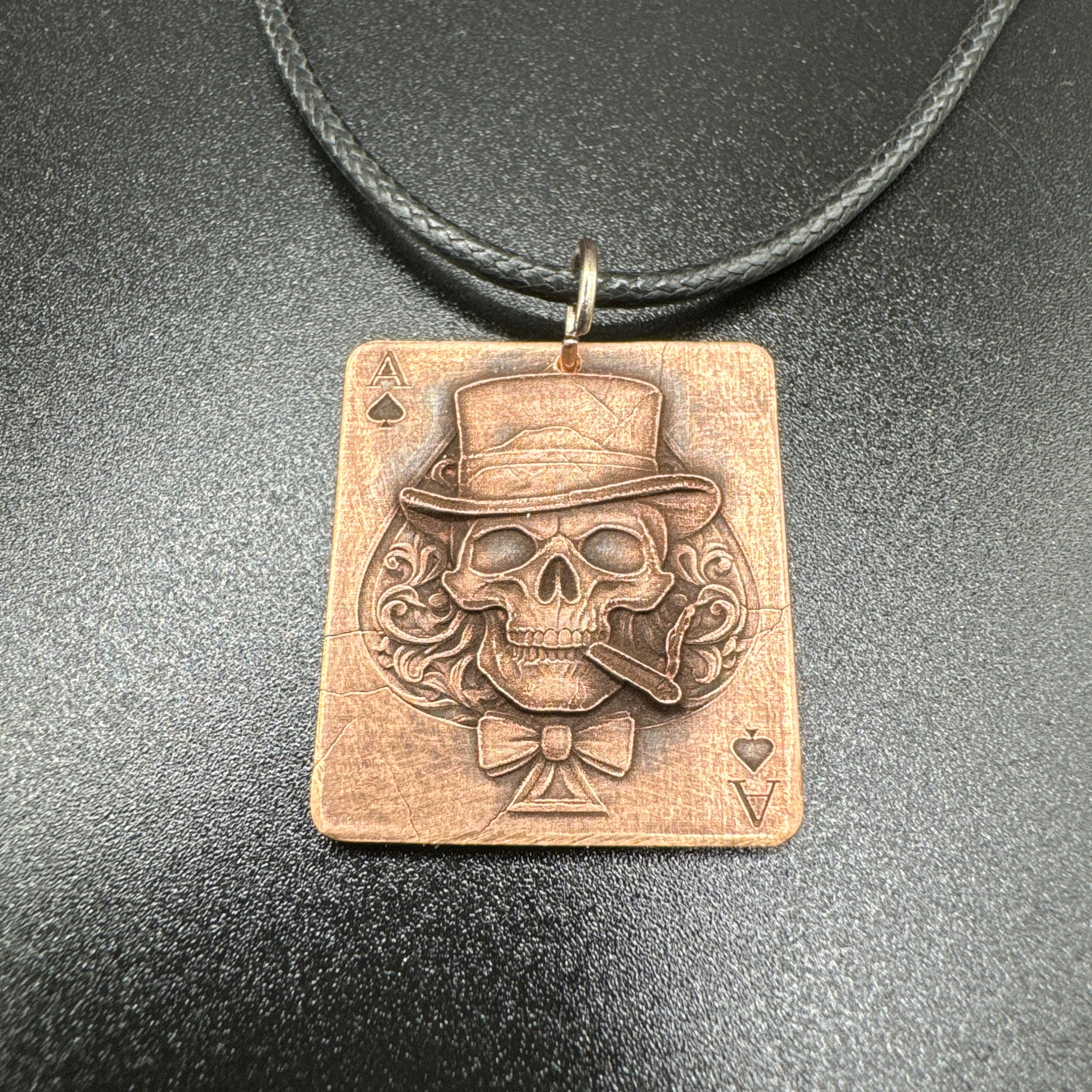 Skull Spade Pendant - Etsy