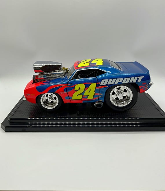 1:24 Scale Muscle Machines Jeff Gordon 1969 Chevy Camaro Z28 Die