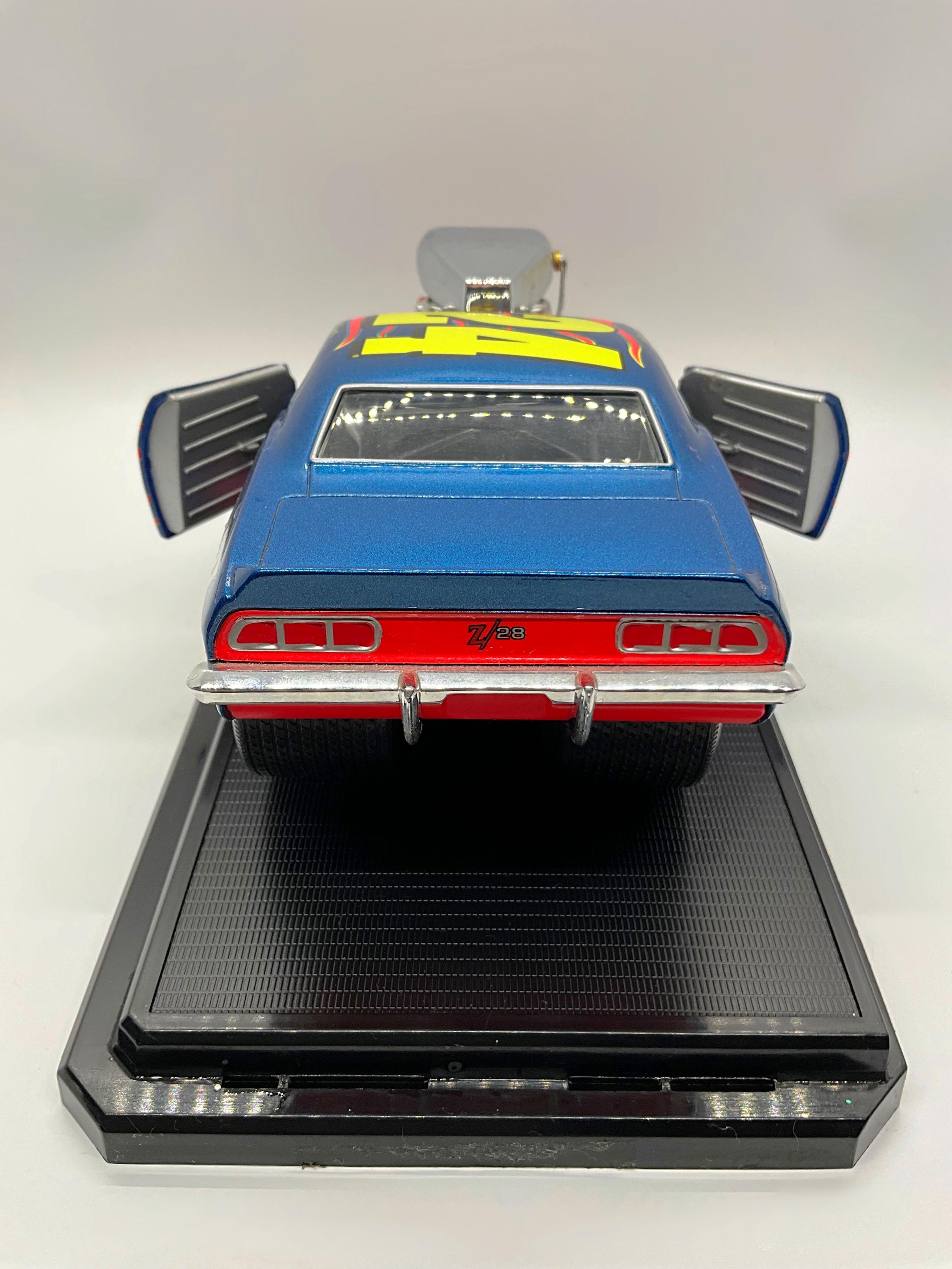 1:24 Scale Muscle Machines Jeff Gordon 1969 Chevy Camaro Z28 Die