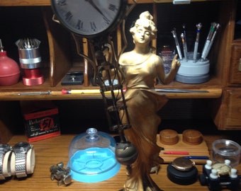 Ca 1920 Diana Mystery Swinger 5 day mantel boudoir clock RARE SERVICED.