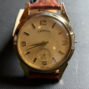 Swiss Made GENEVA men&#39;s watch ca 1970 36mm large dial yellow sunburst dial leather Long band working