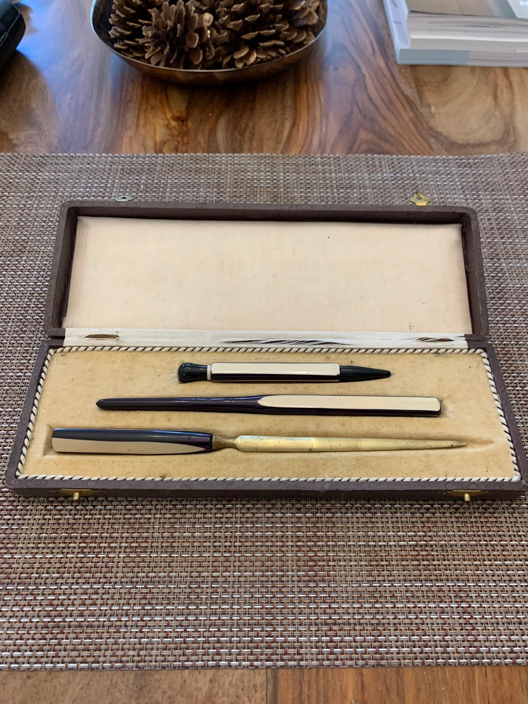 Art Deco Bakelite Dipping Pen Set Near Mint In The Original Etsy art-deco-bakelite-dipping-pen-set-near-mint-in-the-original-etsy