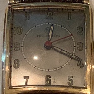 HELBROS Doctor&#39;s watch ca 1940&#39;s services running good has new crystal and leather band gold trim