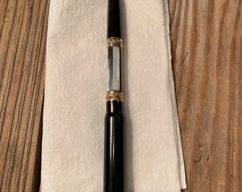 ca 1900&#39;s eyedropper high quality Fountain pen with Mother of Pearl slabs and gold filled trim and BROAD  flex Nib.