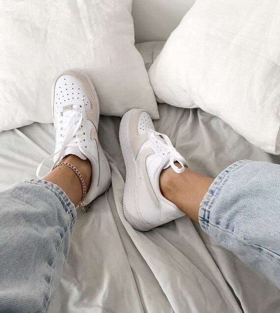 nike beige sneakers womens