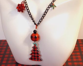 Glitter Buffalo Plaid Christmas Tree  with Mistletoe Curb Necklace, Large, Red and Black, Acrylic