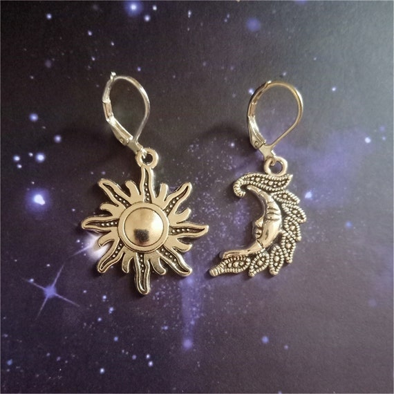 Celestial Earrings, Moon Star Earrings, Dangle Earrings, Dainty Gold  Earrings, Unique Earrings, Gift for Her, Moon Earrings, Sun Earrings - Etsy