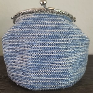 Handmade Beaded Crochet Coin Purse: Shades of Blue