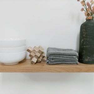 Alder thin floating shelf, solid wood with hidden bracket