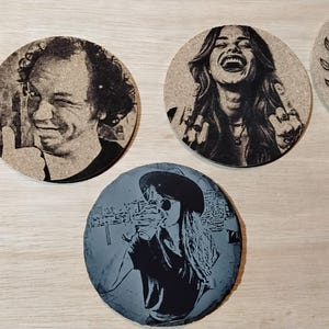 Leisteenonderzetters met foto | Gepersonaliseerde leisteen onderzetter | Fotoleisteen | Fotogegraveerde leisteen | Lasergegraveerde onderzetters