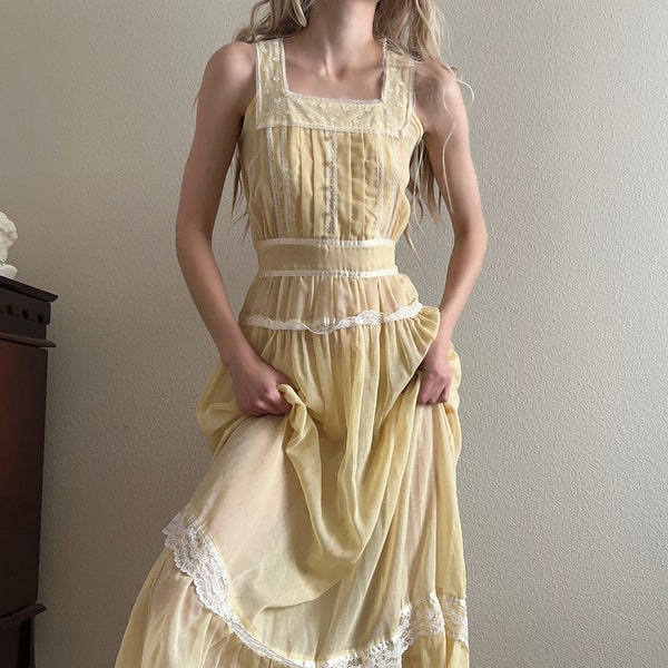 Vintage Gunne Sax light yellow prairie dress, size XS-S #10129