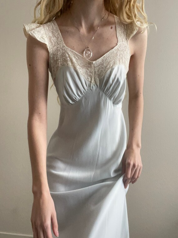 Vintage 1940s powder blue satin gown/slip dress, size… Gem