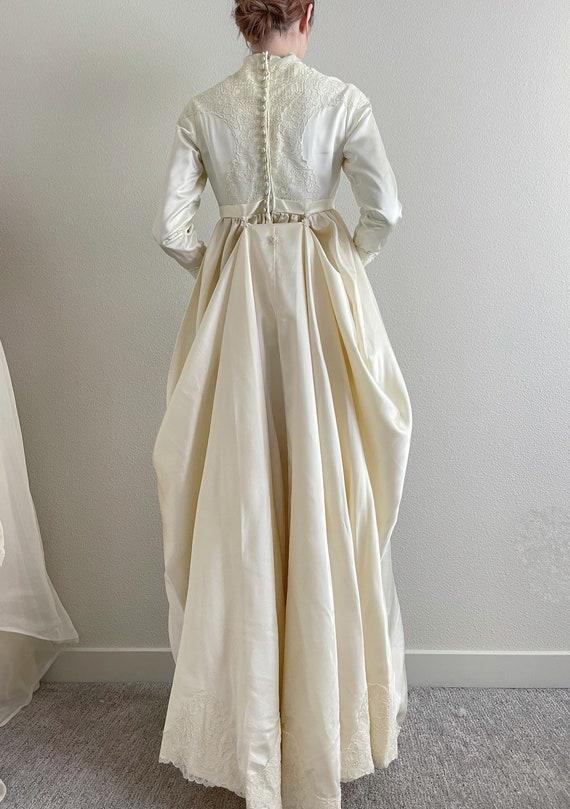 Rare Vintage 1960s ivory wedding dress, empire wa… - image 6