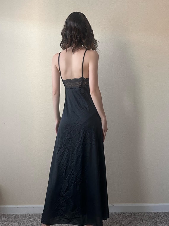 Vintage black lace silky gown, size L - image 3