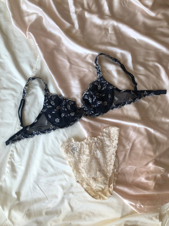 Vintage blue ivory la perla lingerie set, bra pan