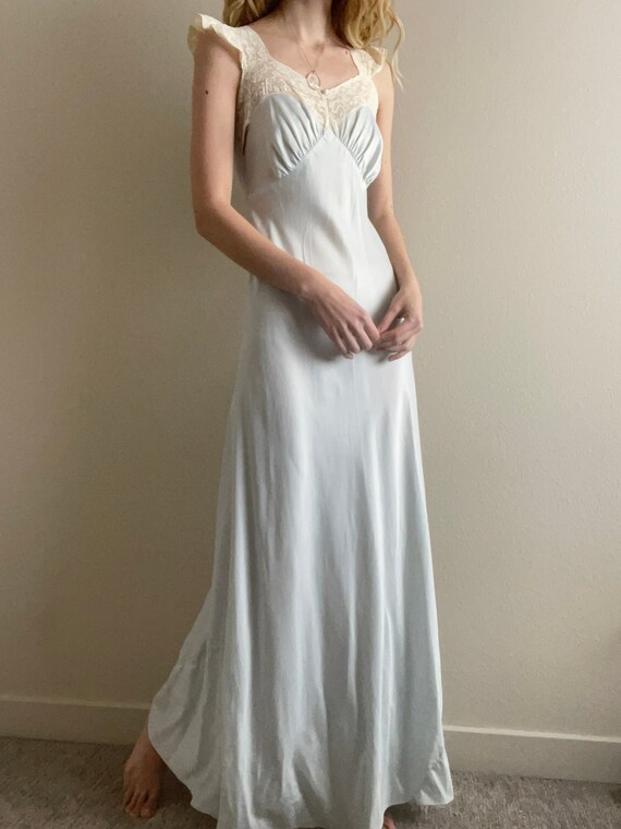 Vintage 1940s powder blue satin gown/slip dress, size… Gem