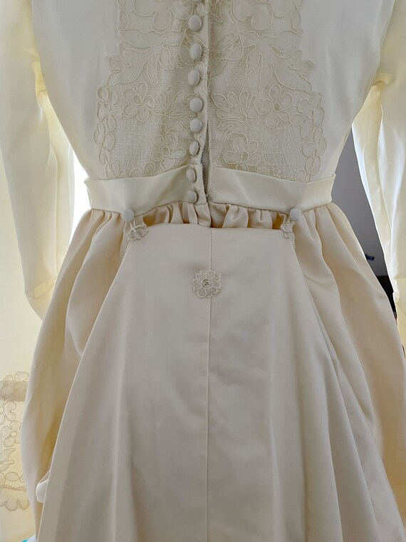 Rare Vintage 1960s ivory wedding dress, empire wa… - image 7