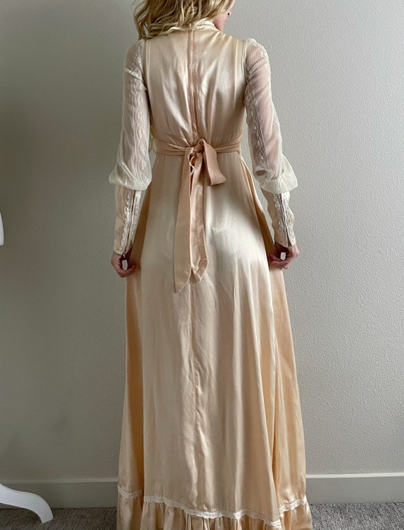 Rare 70s Gunne Sax satin and lace wedding romanti… - image 5