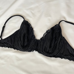 Vintage La Perla pleated bra, size 34B, 32C