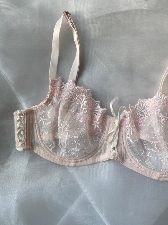 Vintage pale pink lace bra embroidered, corset, si