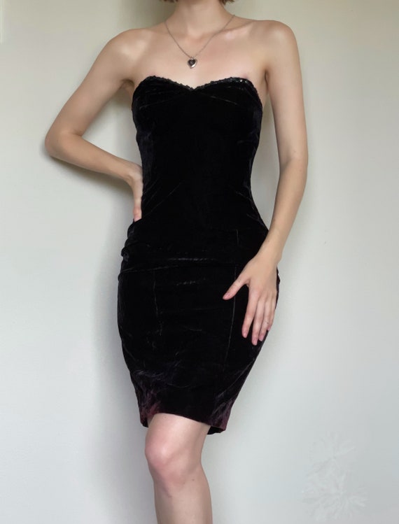 Vintage Early 90s Black Velvet Little 