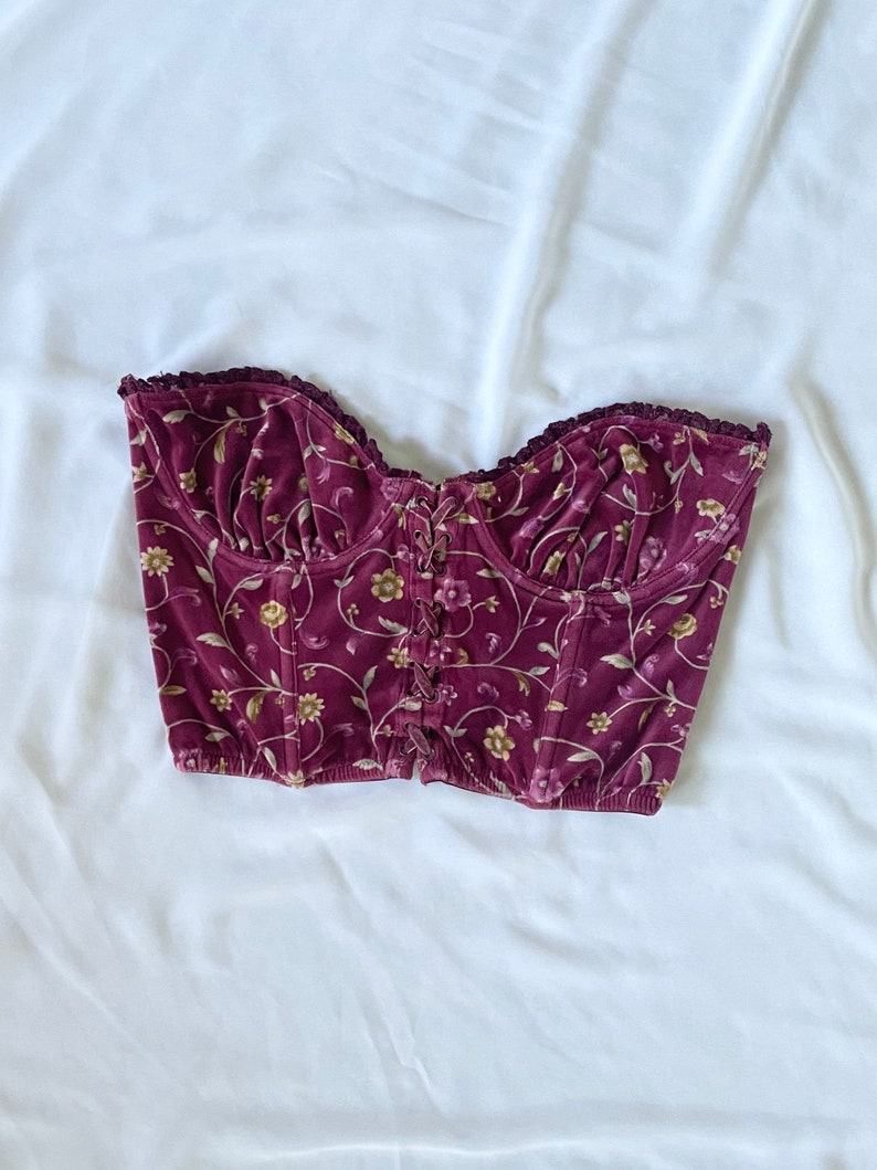 Vintage burgundy floral velvet bustier, corset lacing, cottage core style, size M-L, 36C image 3