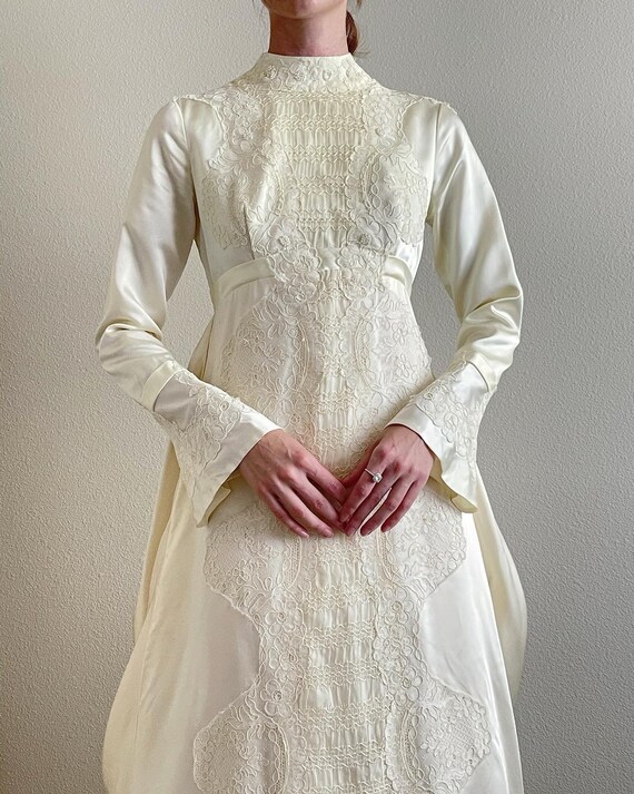 Rare Vintage 1960s ivory wedding dress, empire wa… - image 2