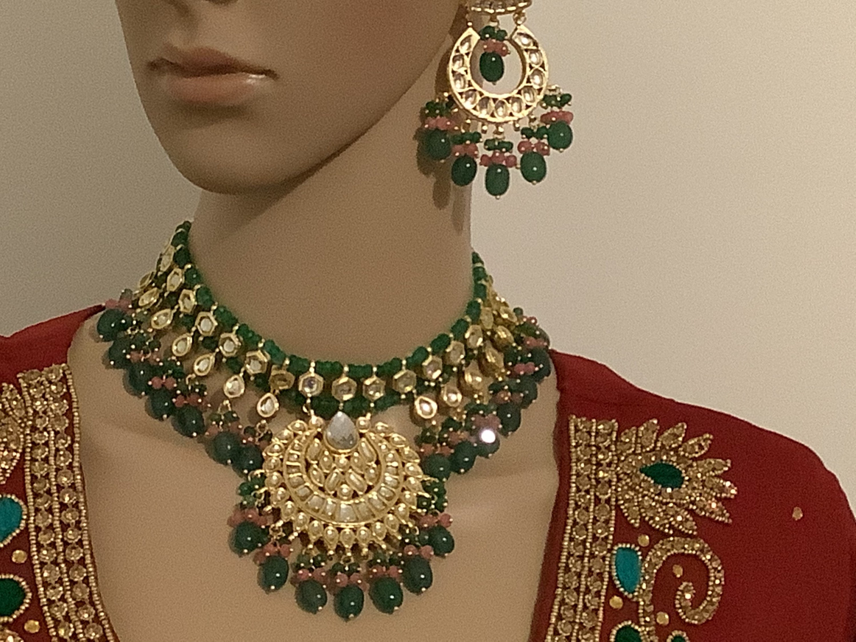 Buy Green Kundan Necklace Set by Auraa Trends Online at Aza Fashions.