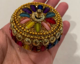 Round Kumkum Haldi Holder | Indian Return Gift | Thamboolam Favor | Ethnic Festive Gift Box for Housewarming and Pooja