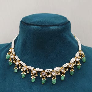 Jadau kundan Small Necklace/ Indian Jewelry/ Sugar Pearl Beads