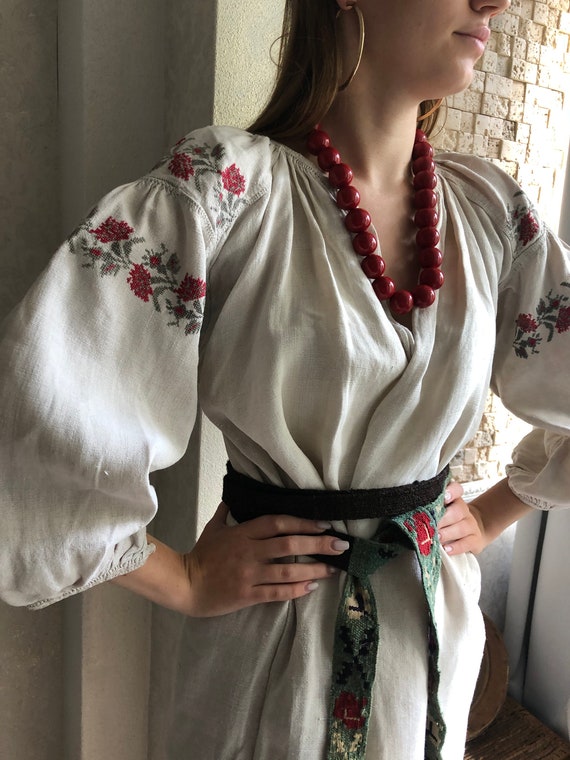 Vintage traditional Ukrainian embroidered shirt Vy